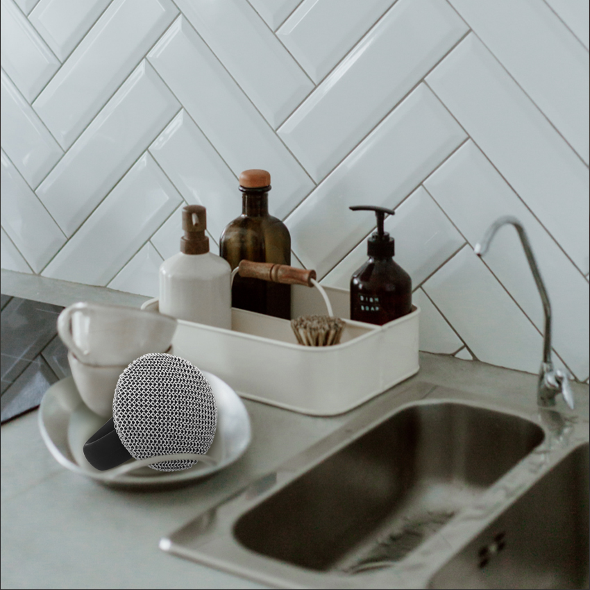 Cast Iron Scrubber Is Game Changer of Cleaning of Cast Iron Dutch Oven