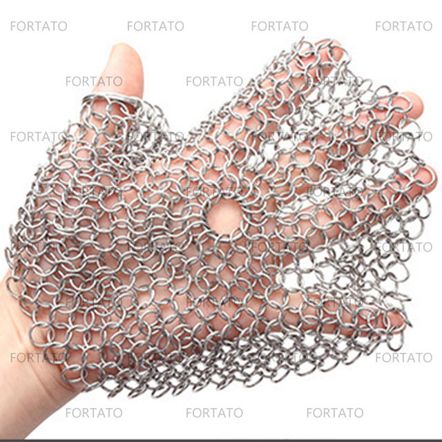 Single Ring Round Stainless Steel Cast Iron Chainmail Scrubber